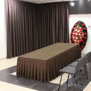 прощание с покойным в ритуальном зале